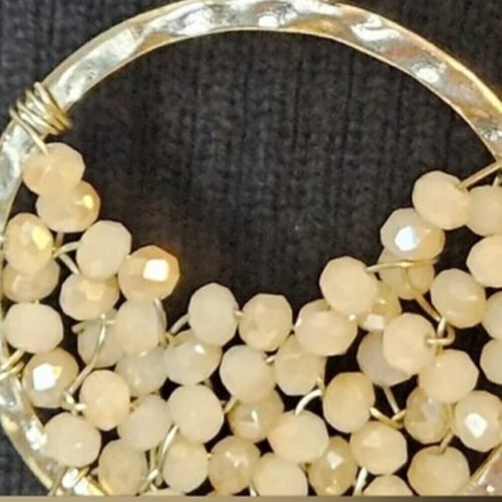 Gold-Tone Hammered Circle Pendant Necklace w/ Cream Faceted Glass Beads - Picture 5 of 5